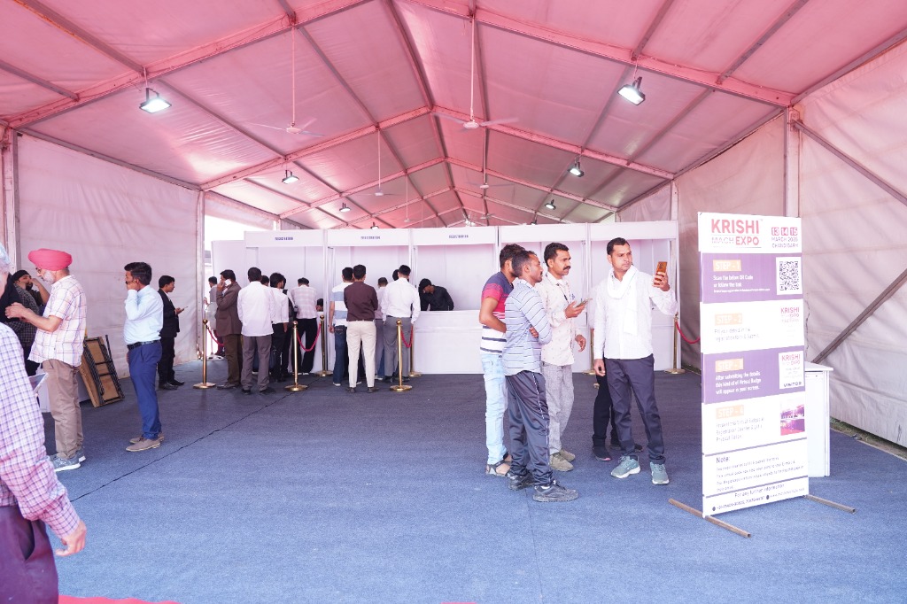 Registration Desk Showcase